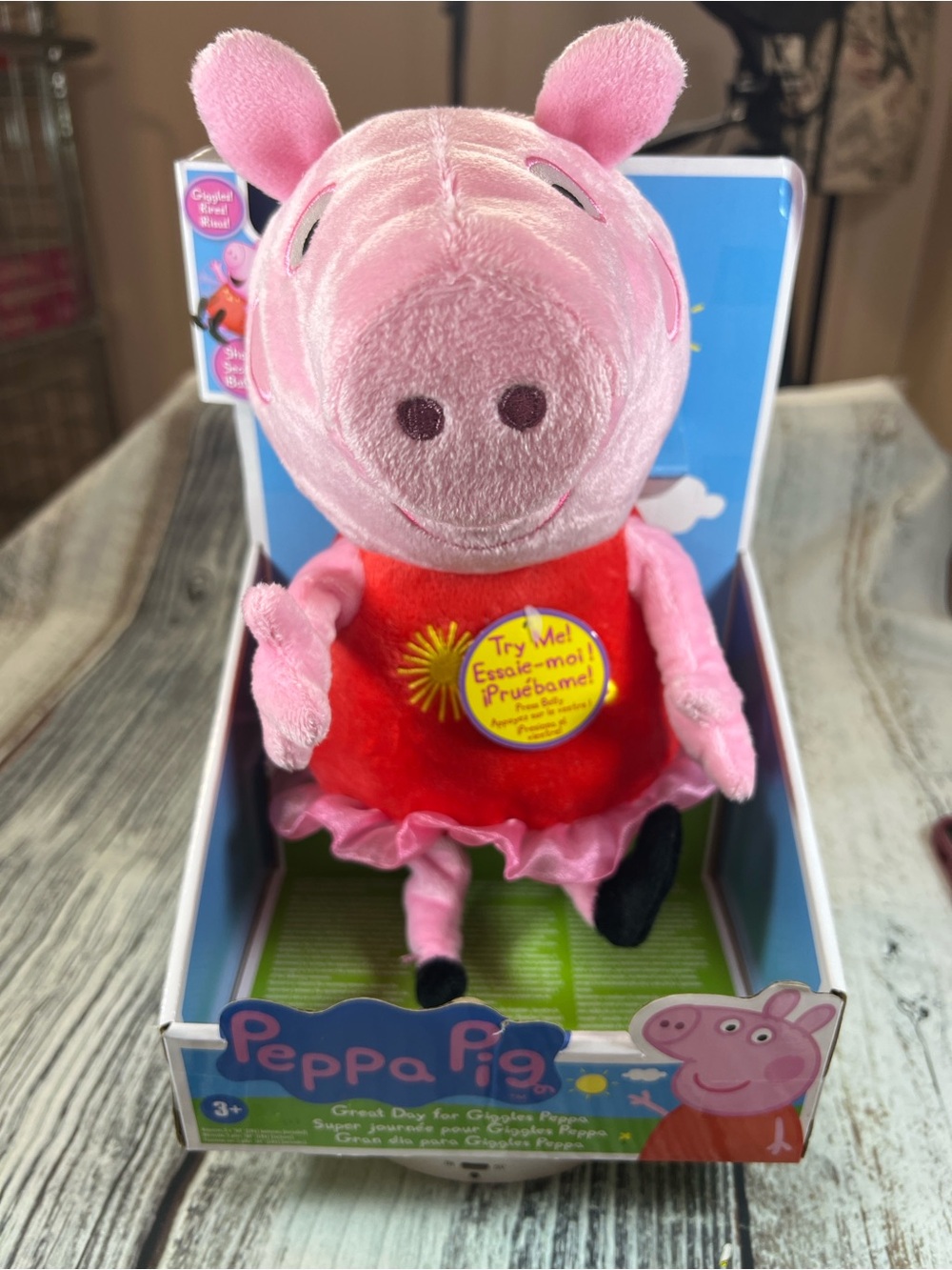 Peppa Pig Great Day for Giggles Interactive Plush Toy NEW in